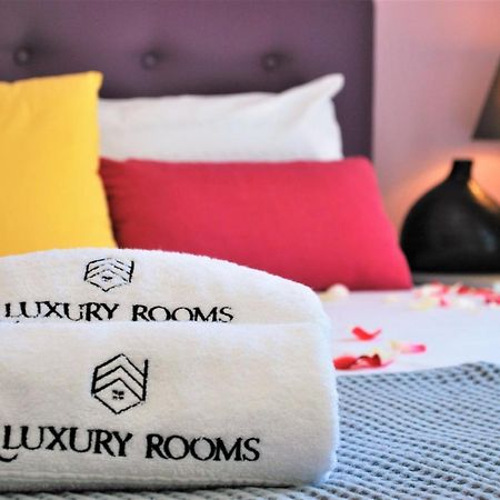Q Luxury Rooms Paleros ภายนอก รูปภาพ
