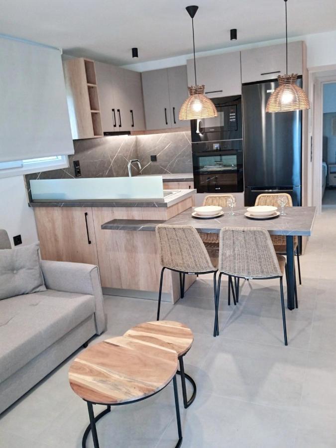 Q Luxury Rooms Paleros ภายนอก รูปภาพ