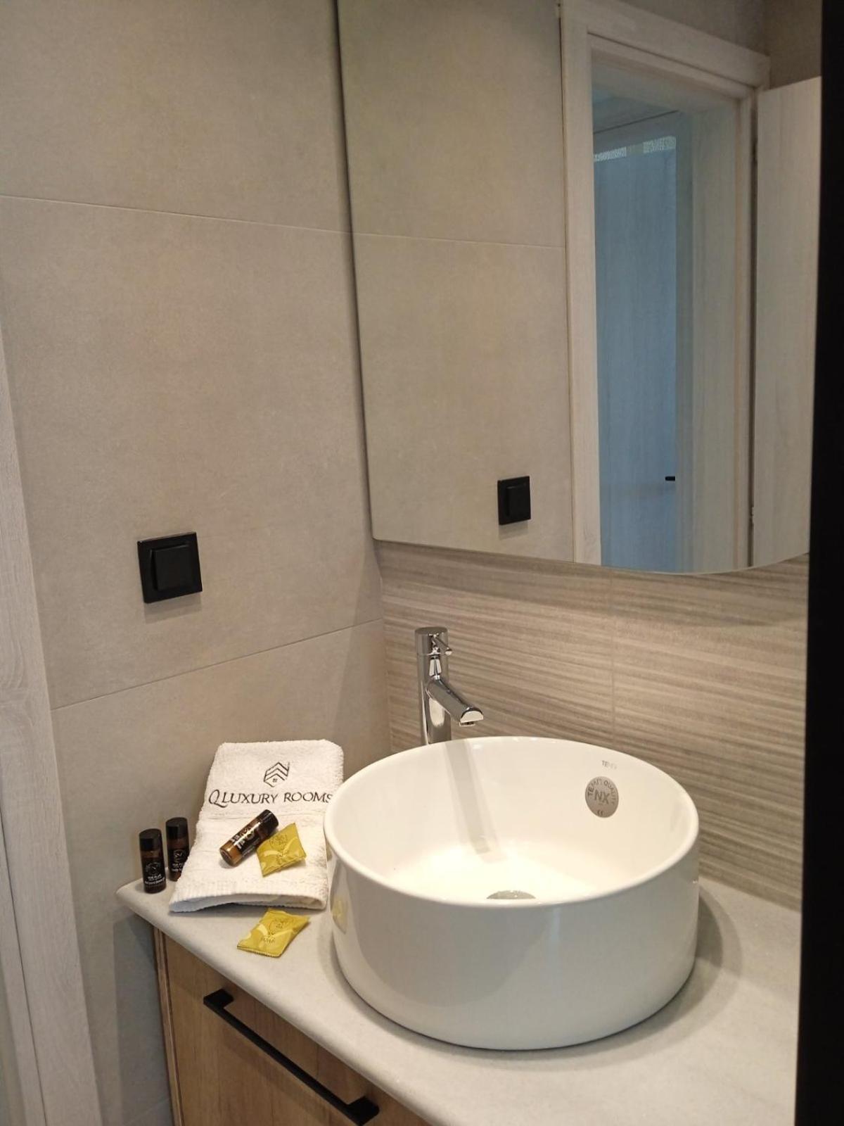 Q Luxury Rooms Paleros ห้อง รูปภาพ